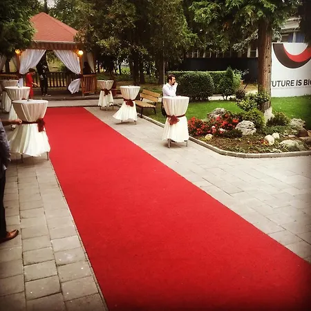 Prenociste Gazela Bed and Breakfast Πίροτ