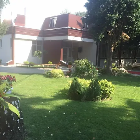 Prenociste Gazela 4*