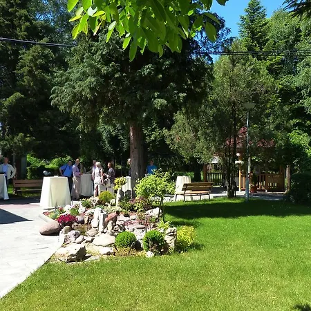 Prenociste Gazela 住宿加早餐酒店 皮罗特