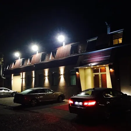 Prenociste Gazela 4* 皮罗特