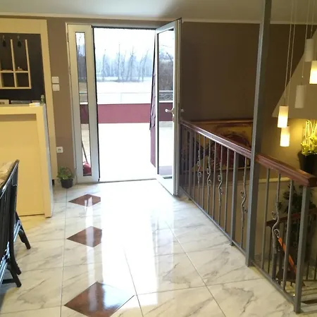 Prenociste Gazela 住宿加早餐酒店 4*