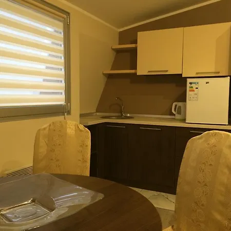 Prenociste Gazela 住宿加早餐酒店 皮罗特