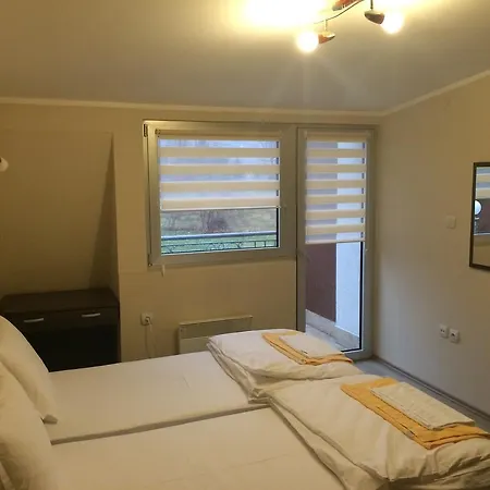 Prenociste Gazela 住宿加早餐酒店